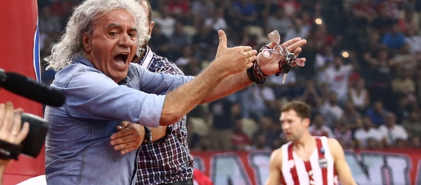 Δεν το πήρε και ψύχραιμα...: Οργή Τάκη Τσουκαλά για τον «υποβιβασμό» του Ολυμπιακού (βίντεο)